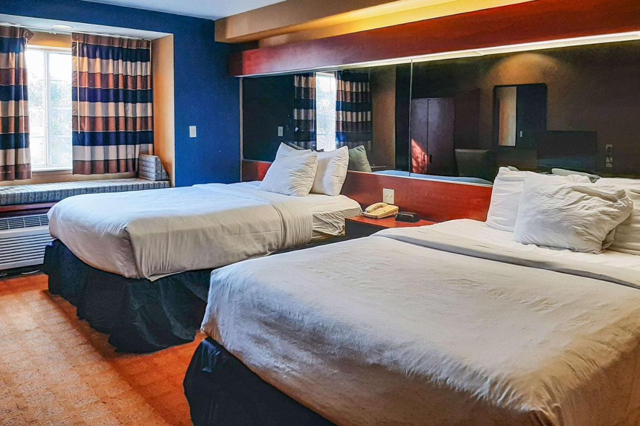 & Hotel 3*